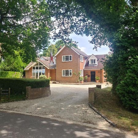 Ha'Penny Acre Bed and Breakfast Sherfield English Buitenkant foto