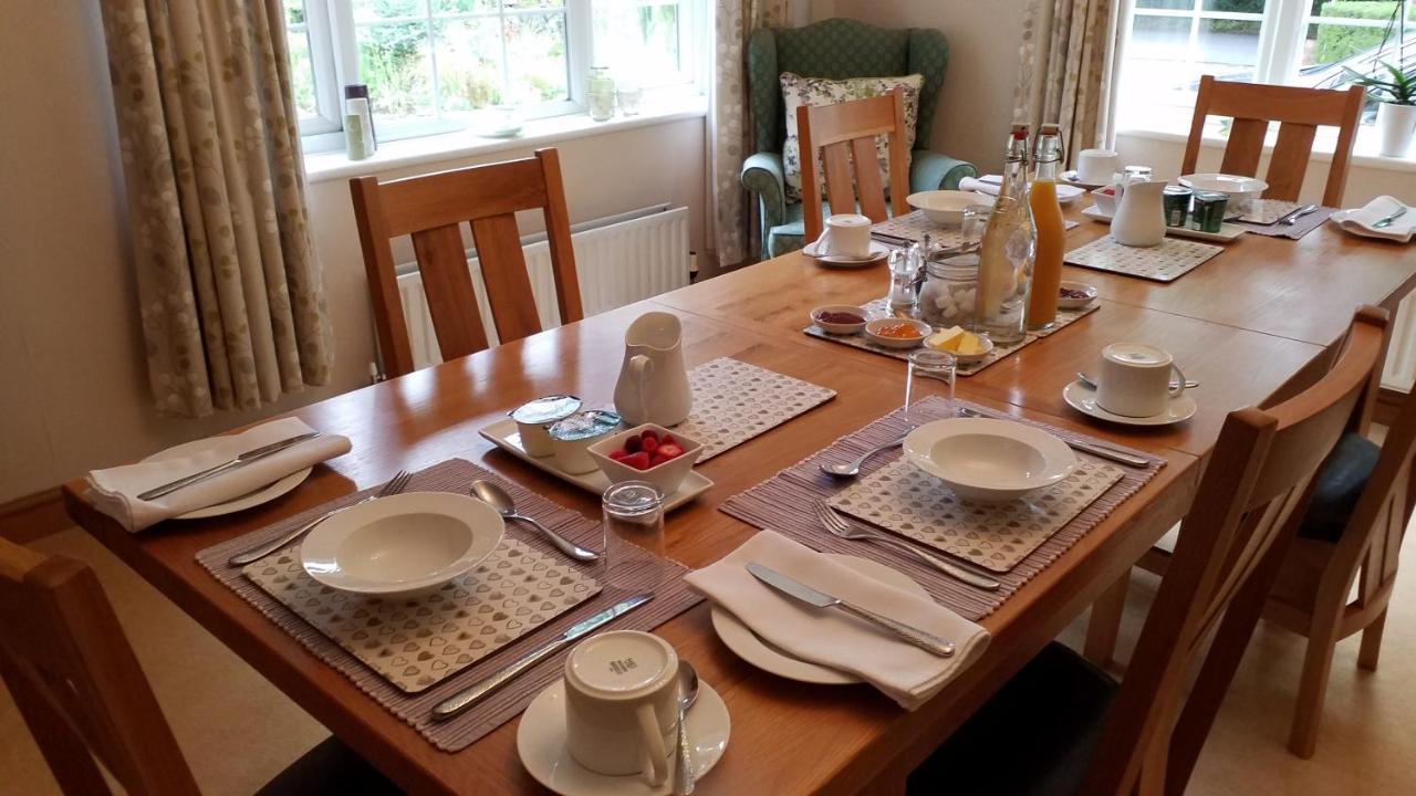 Ha'Penny Acre Bed and Breakfast Sherfield English Buitenkant foto